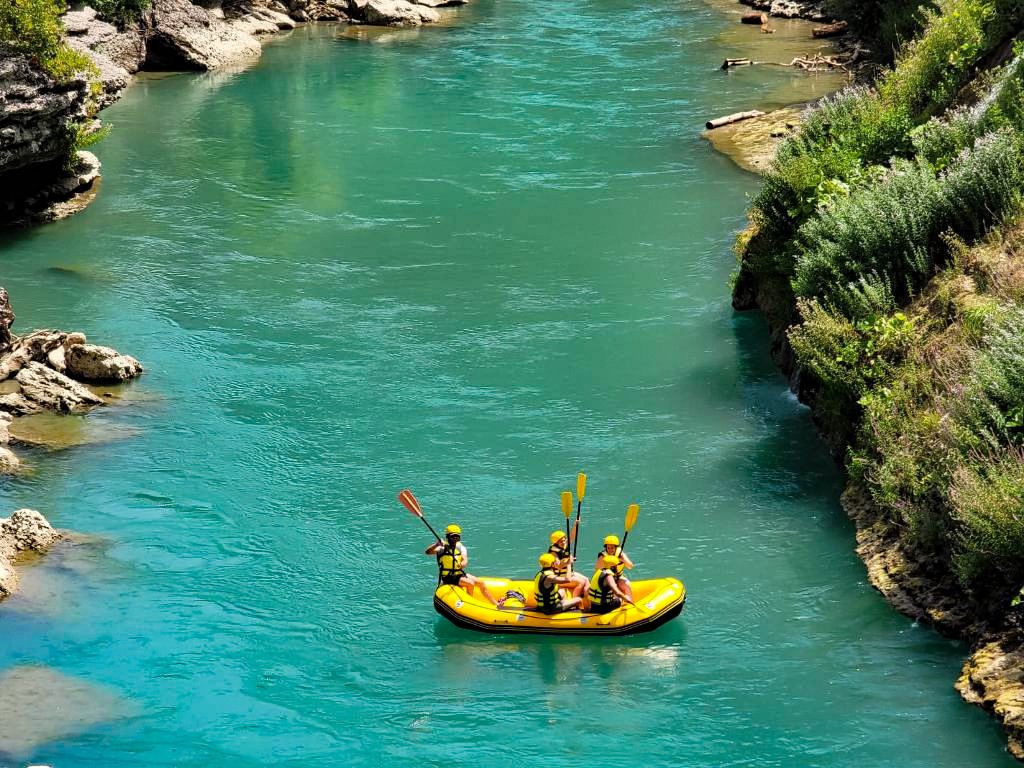 Rafting in the Kelcyra Canyon - Image 5